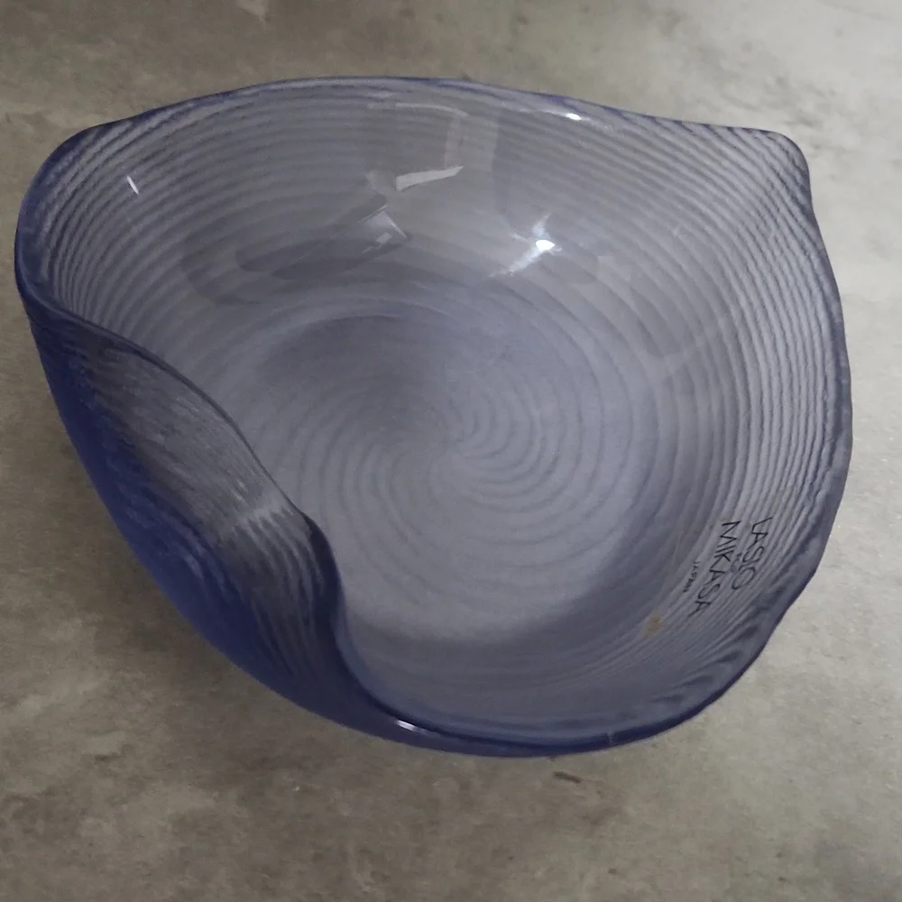 Vintage Laslo For Mikasa Japan Bluish Glass Dish Swirl Ridged Frosted Exterior